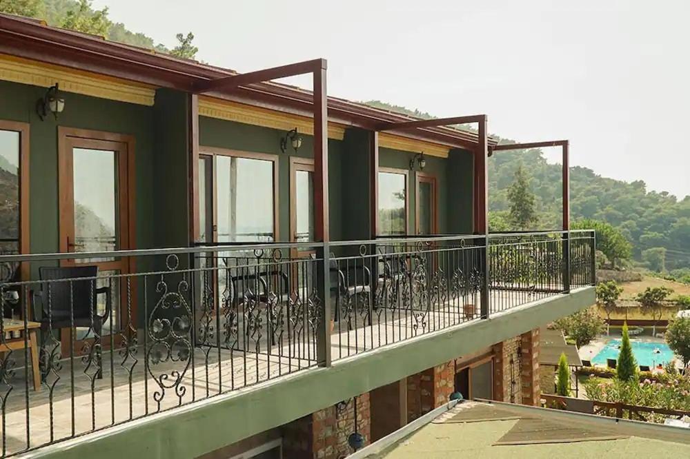 Onur Motel Faralya Fethiye Экстерьер фото